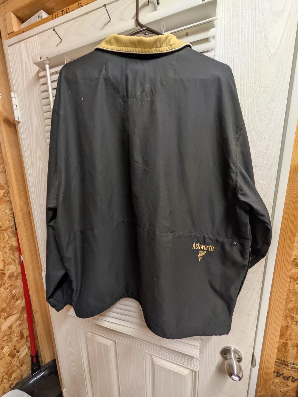 Ashworth ( Large) Black Pullover with Gold Collar and Vanderbilt 'V'